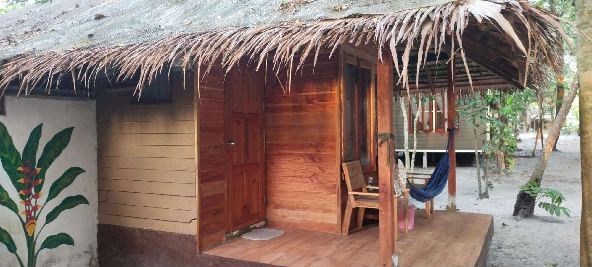 Lazy Hut Hotel Koh Phayam Luaran gambar