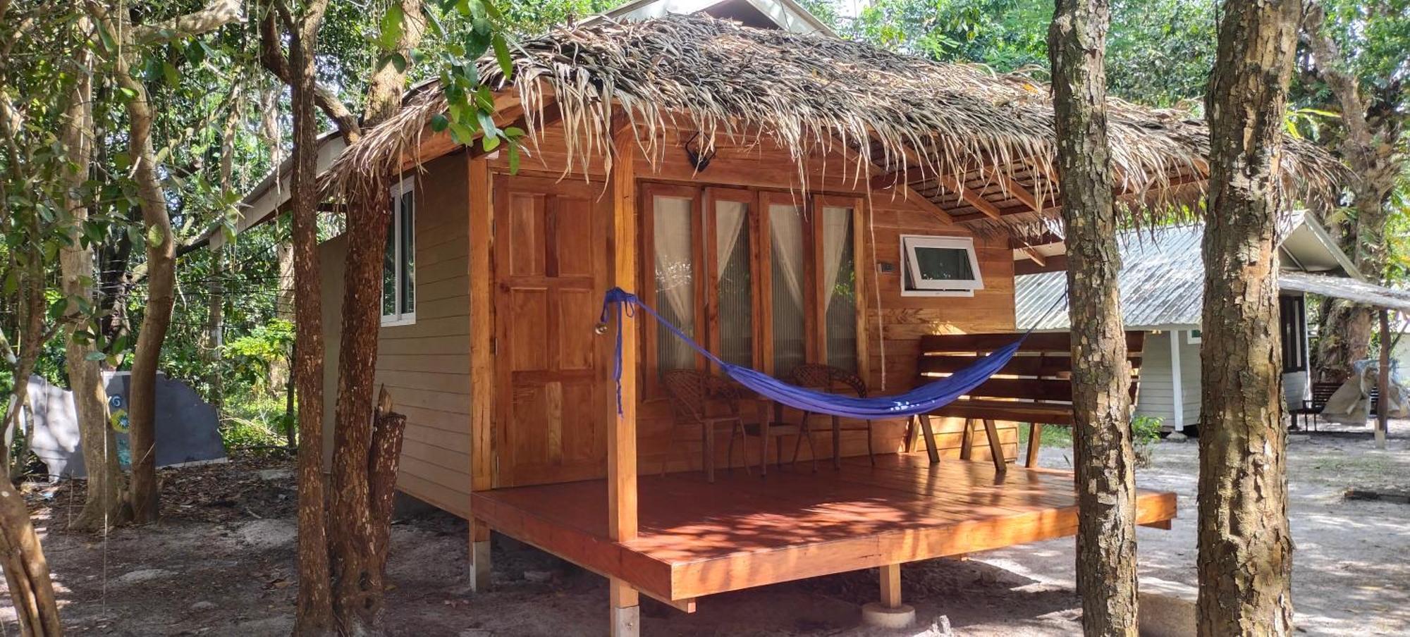 Lazy Hut Hotel Koh Phayam Luaran gambar