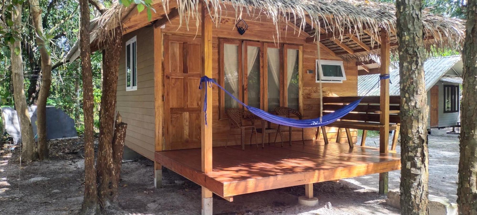 Lazy Hut Hotel Koh Phayam Luaran gambar