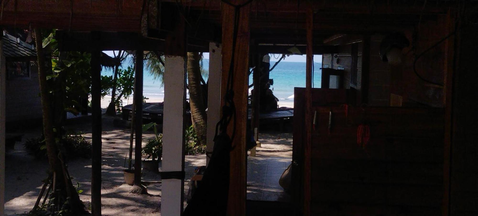 Lazy Hut Hotel Koh Phayam Luaran gambar