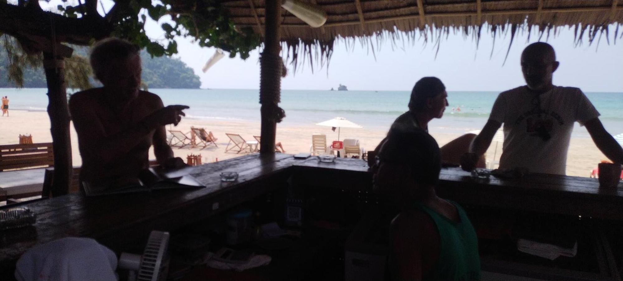 Lazy Hut Hotel Koh Phayam Luaran gambar